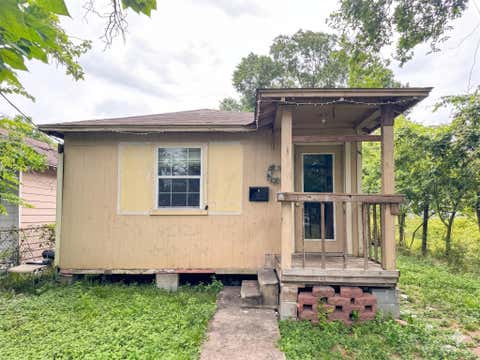 Photo of 8025 Avenue E, Houston, TX 77012 (MLS # 63673330)