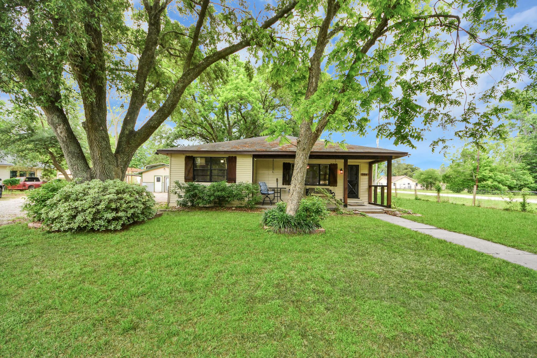 204 S 4th Street
