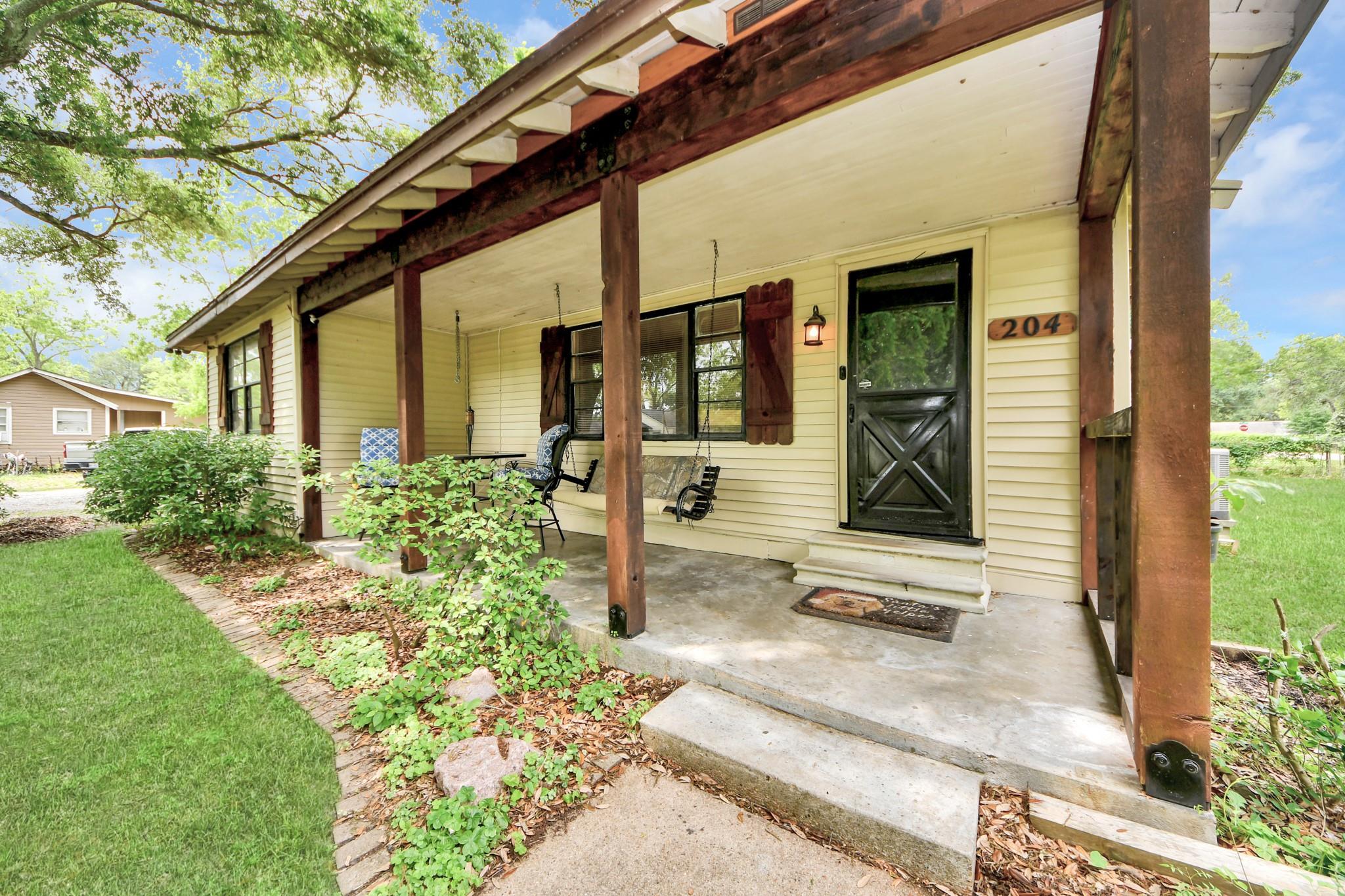 204 S 4th Street