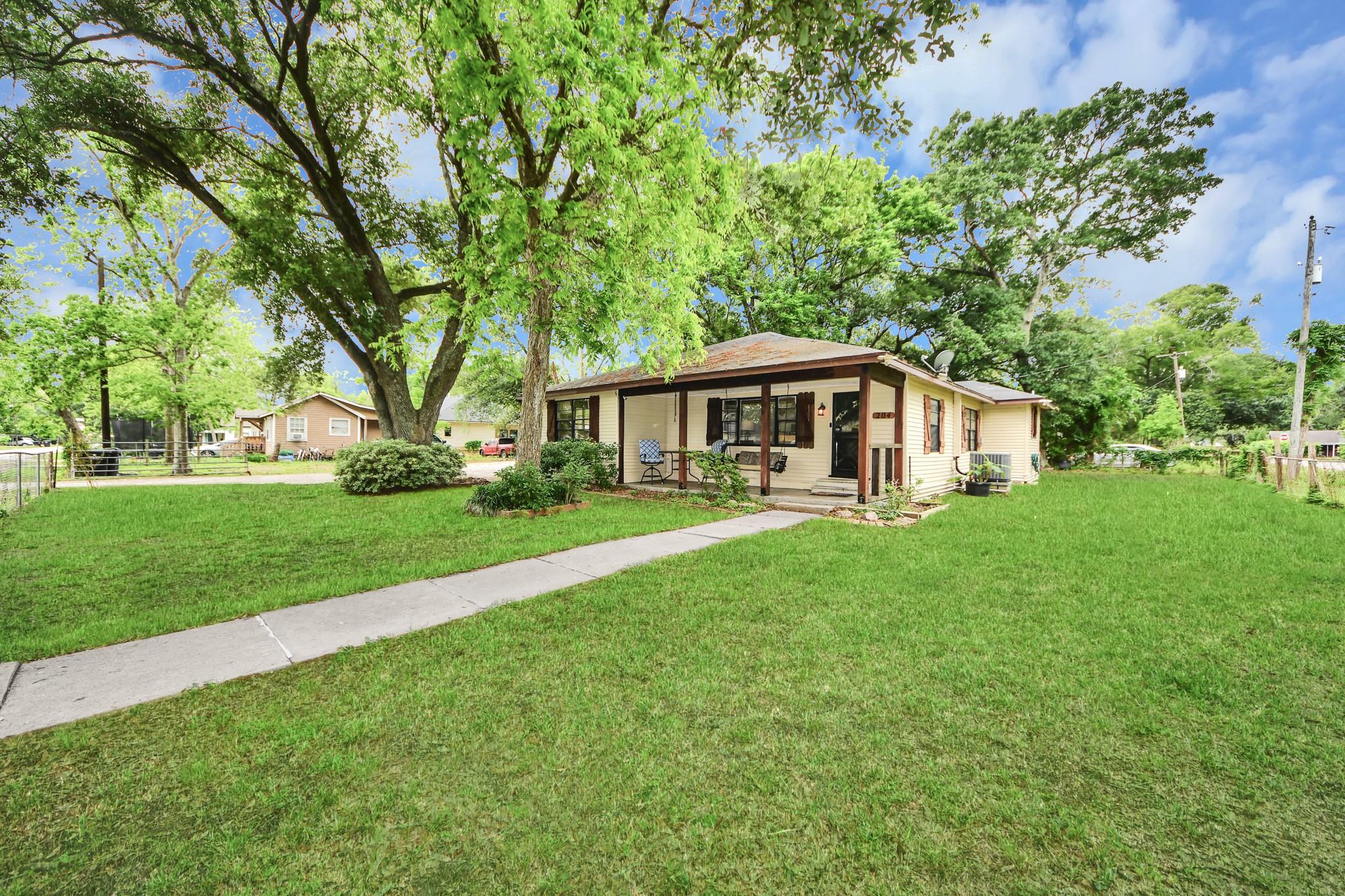 204 S 4th Street