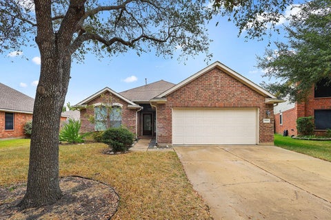 Photo of 25910 N Lakefair Dr Drive, Richmond, TX 77406 (MLS # 87390835)