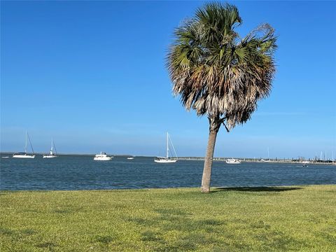 Photo of 2 Shoreacres Circle, Shoreacres, TX 77571 (MLS # 51858007)