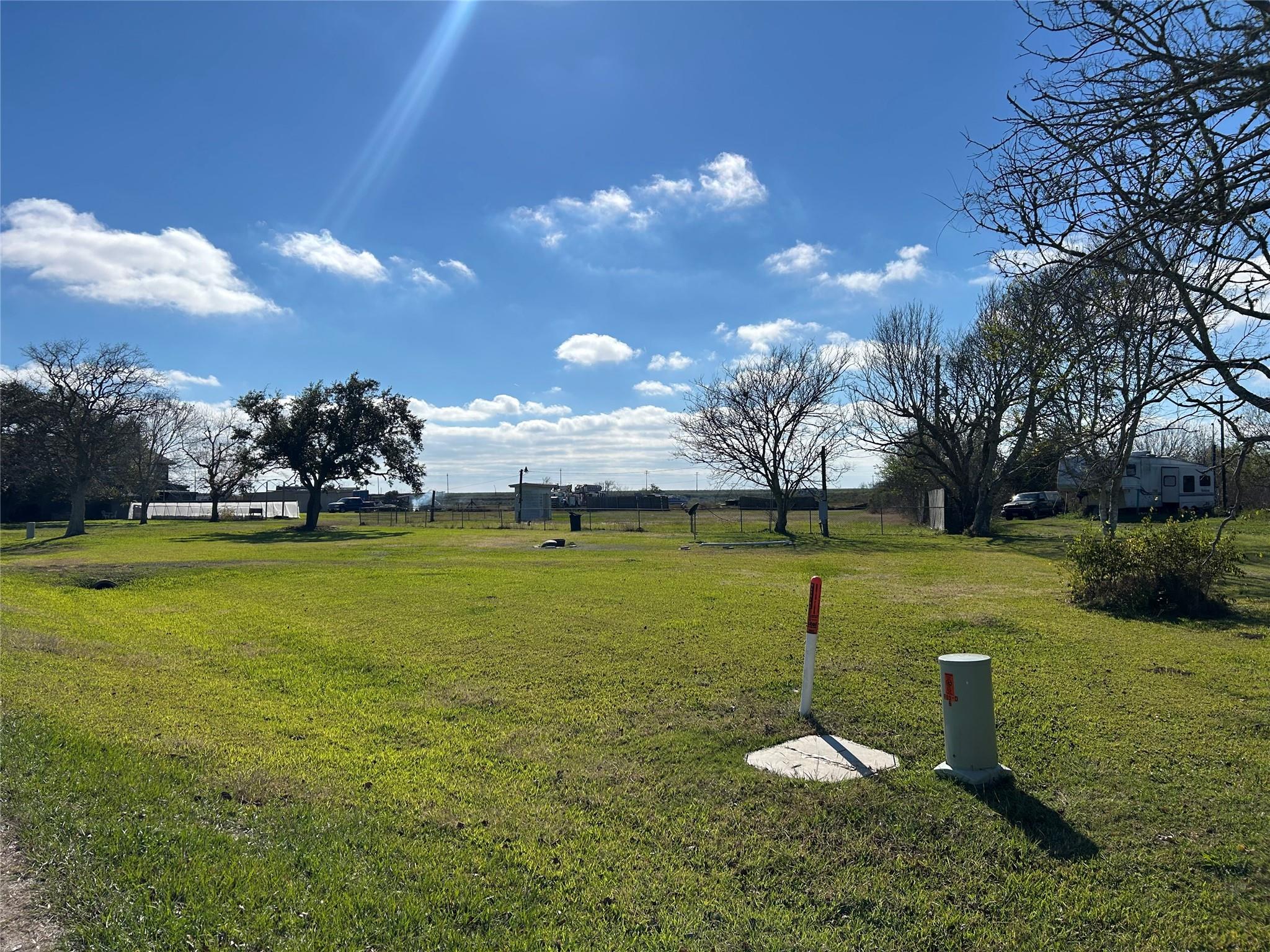 4906 County Road 469