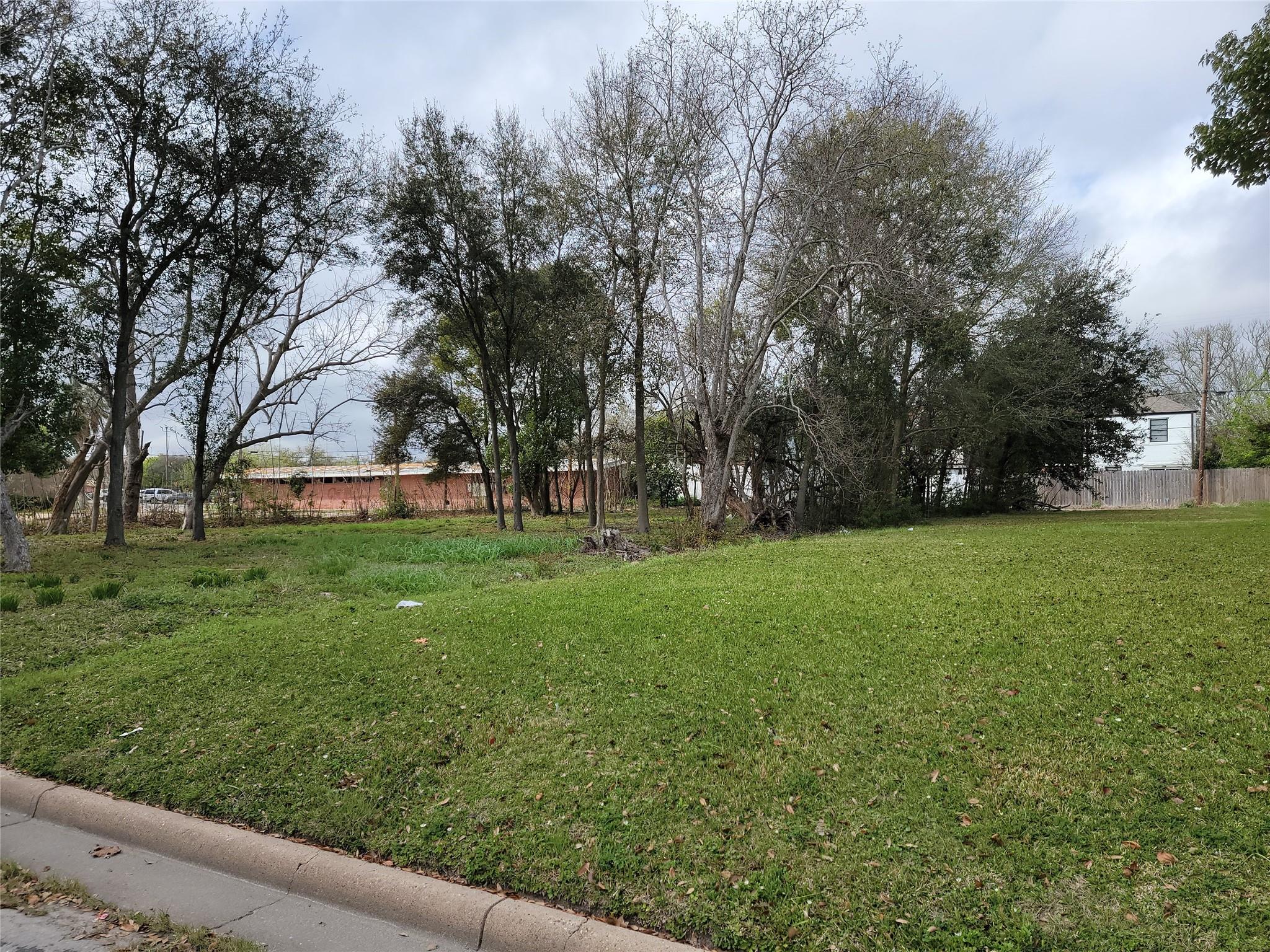 410 8th Avenue North