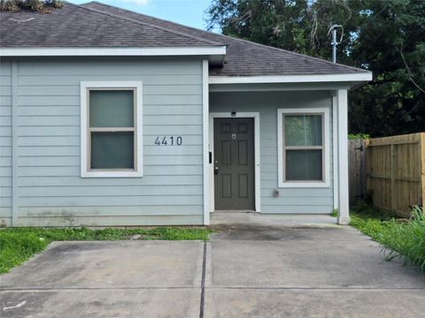 Photo of 4410 Larkspur Street #A, Houston, TX 77051 (MLS # 21189751)