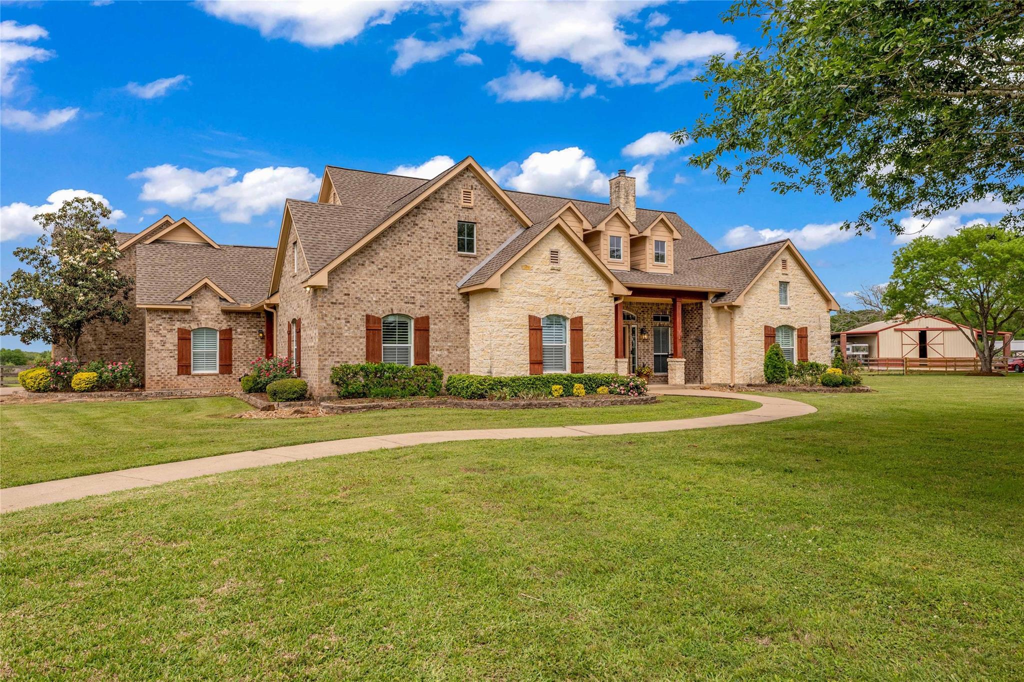 1910 Fox Trot Circle