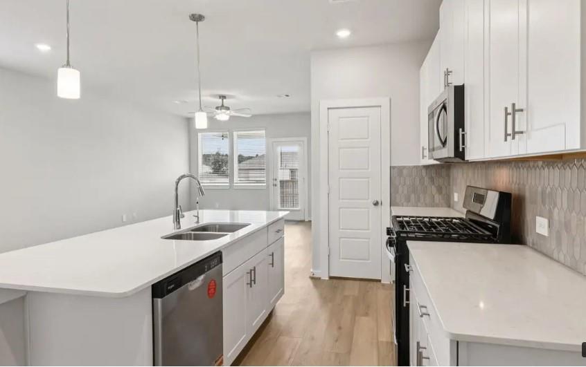 22630 Ellis Way Lane