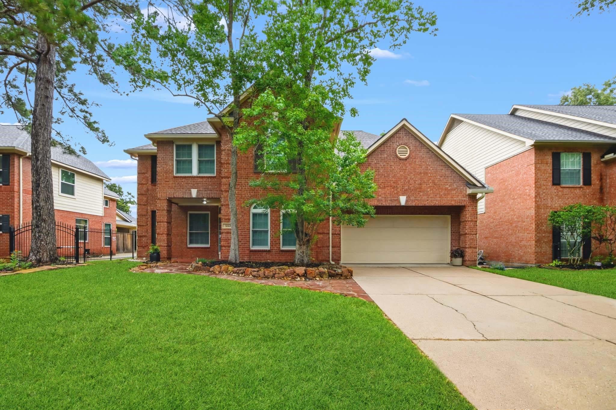 3222 Amber Holly Court