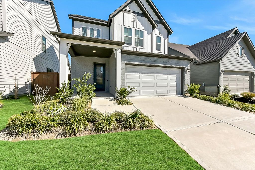 Photo of 16806 Chapel Knox Drive, Humble, TX 77346 (MLS # 3531631)