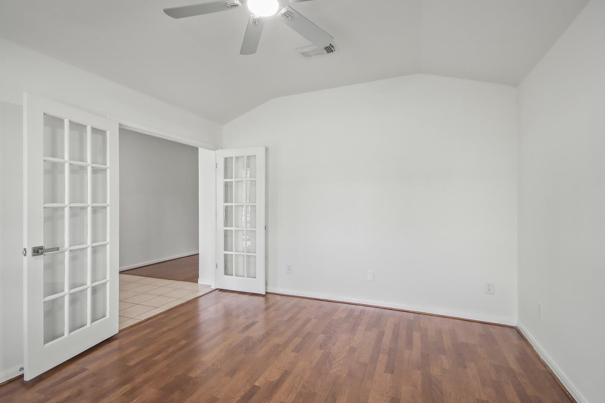 9410 Lakeway View Lane