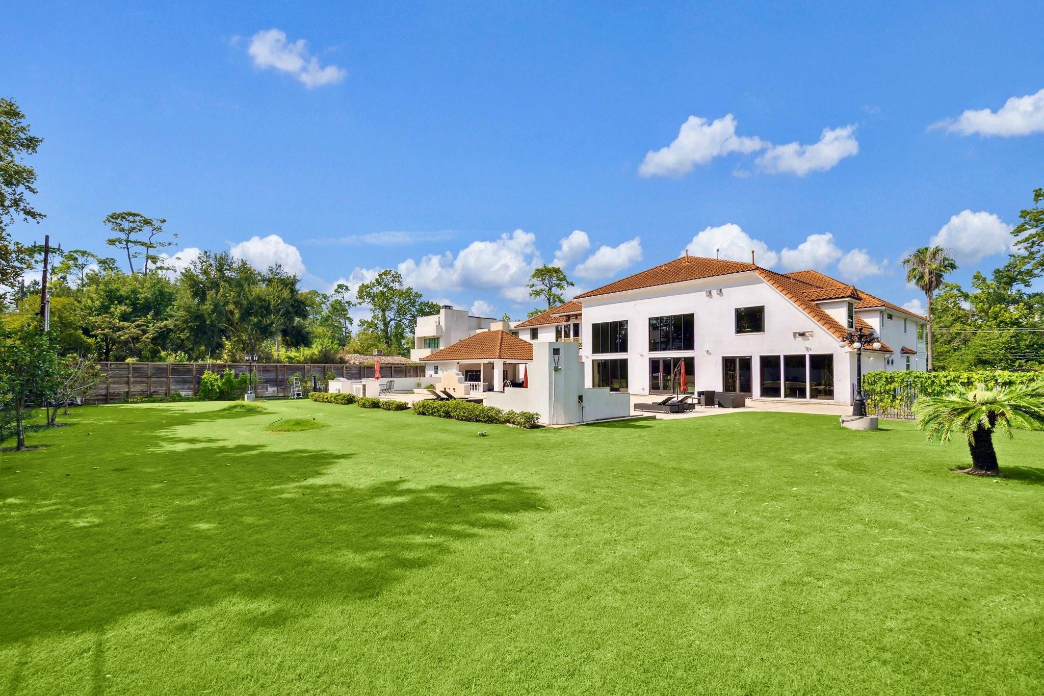 9105 Memorial Drive