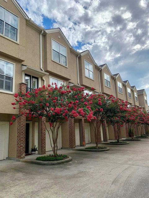 Photo of 12707 Boheme Dr Drive #413, Houston, TX 77024 (MLS # 4094721)