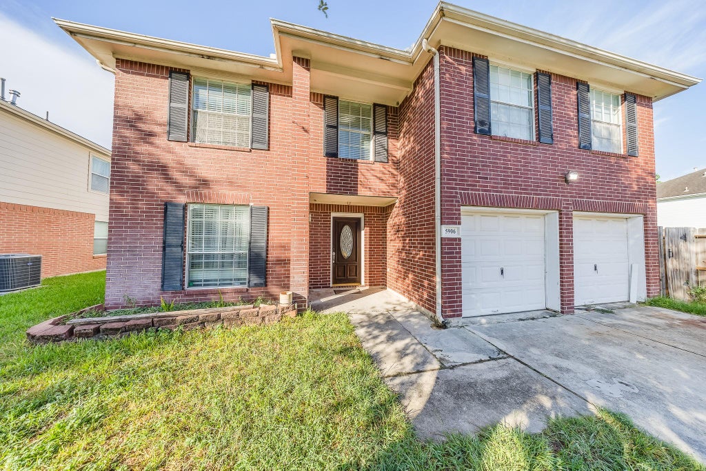 Photo of 5906 Logancrest Lane, Houston, TX 77086 (MLS # 18377626)