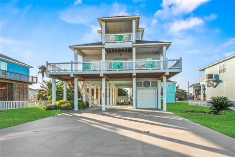 Photo of 1977 Avenue I, Crystal Beach, TX 77650 (MLS # 62682194)