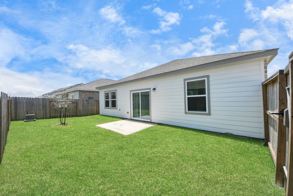 Photo of 2011 Corsica Creek Lane, Rosharon, TX 77583 (MLS # 21136242)