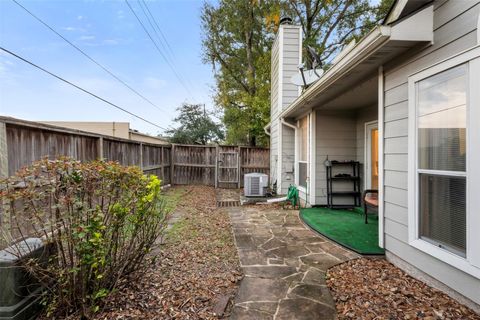 Tiny photo for 2334 Everest Way, Houston, TX 77339 (MLS # 66855133)