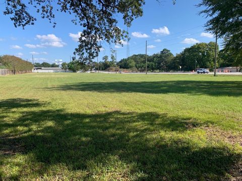 Photo of 13484 Jbk Memorial Drive, Willis, TX 77318 (MLS # 92028555) Photo of 13484 Jbk Memorial Drive, Willis, TX 77318 (MLS # 92028555)