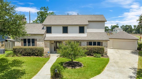 Photo of 19923 January Drive, Humble, TX 77346 (MLS # 10386446)