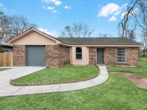 Homes For Sale - 230 W Willwood Drive<br/> Willis, TX 77378