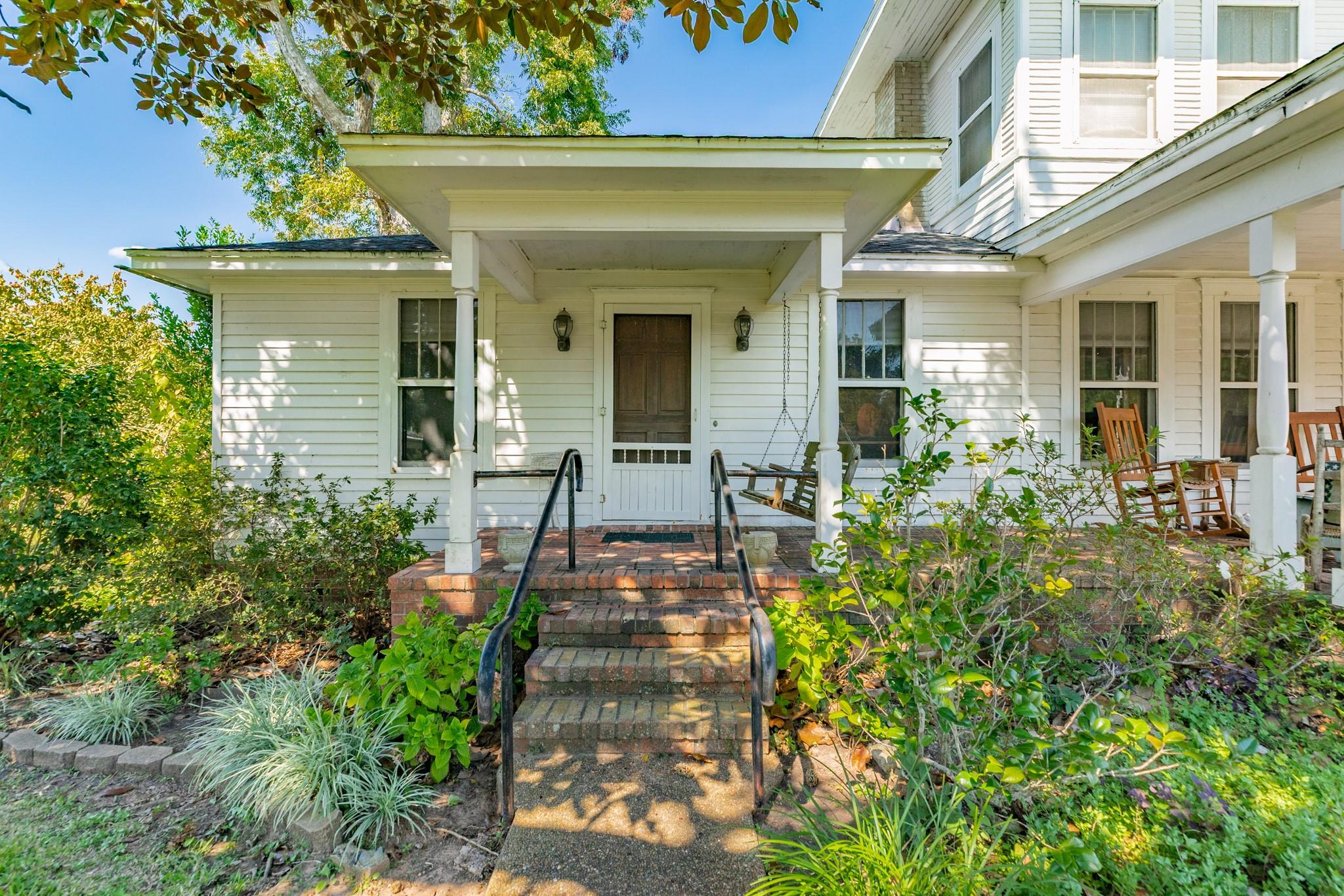 406 W Washington Street