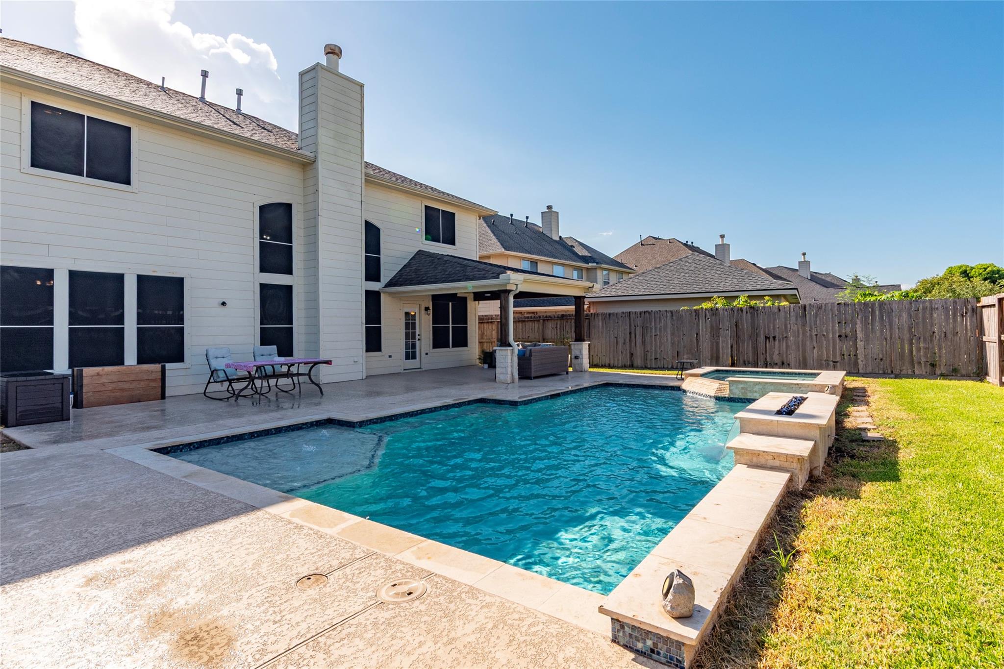 413 Willow Pointe Drive