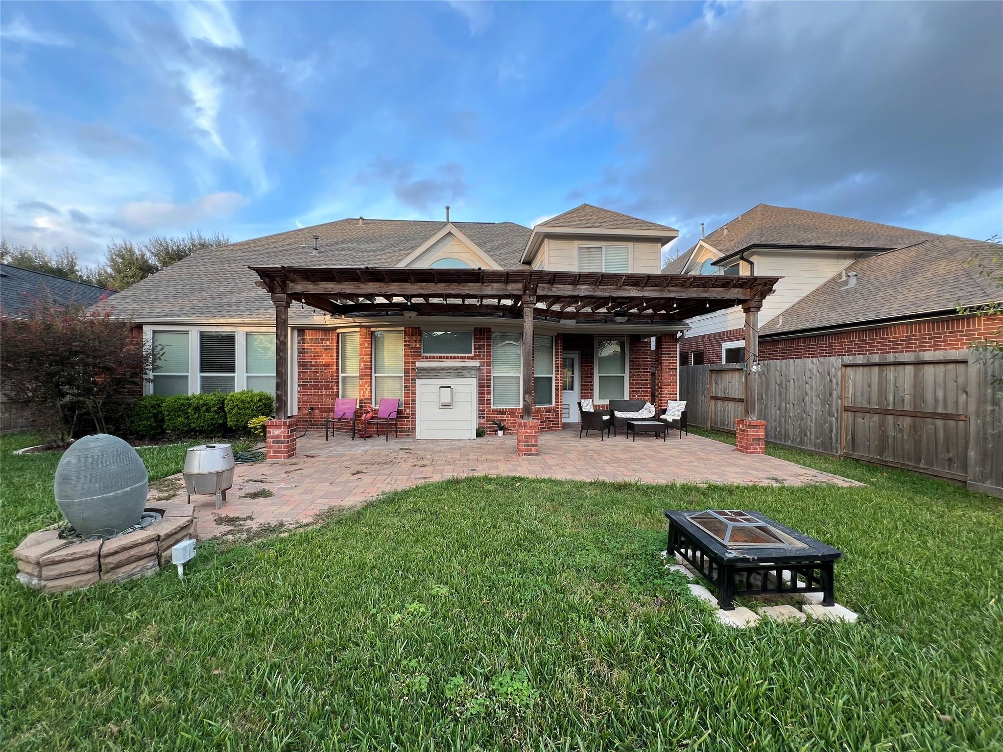 7326 Fall Creek Bend