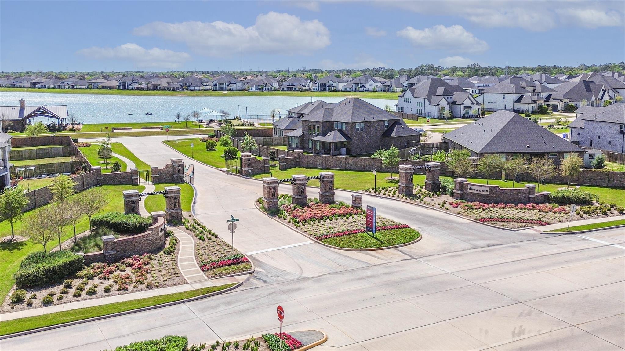 1612 Dayton Ridge Circle