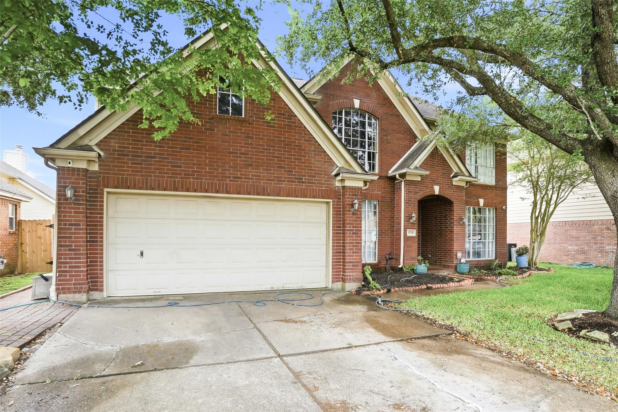 17711 Scenic Oaks Drive