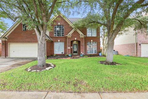 Photo of 17711 Scenic Oaks Drive, Richmond, TX 77407 (MLS # 33108141)