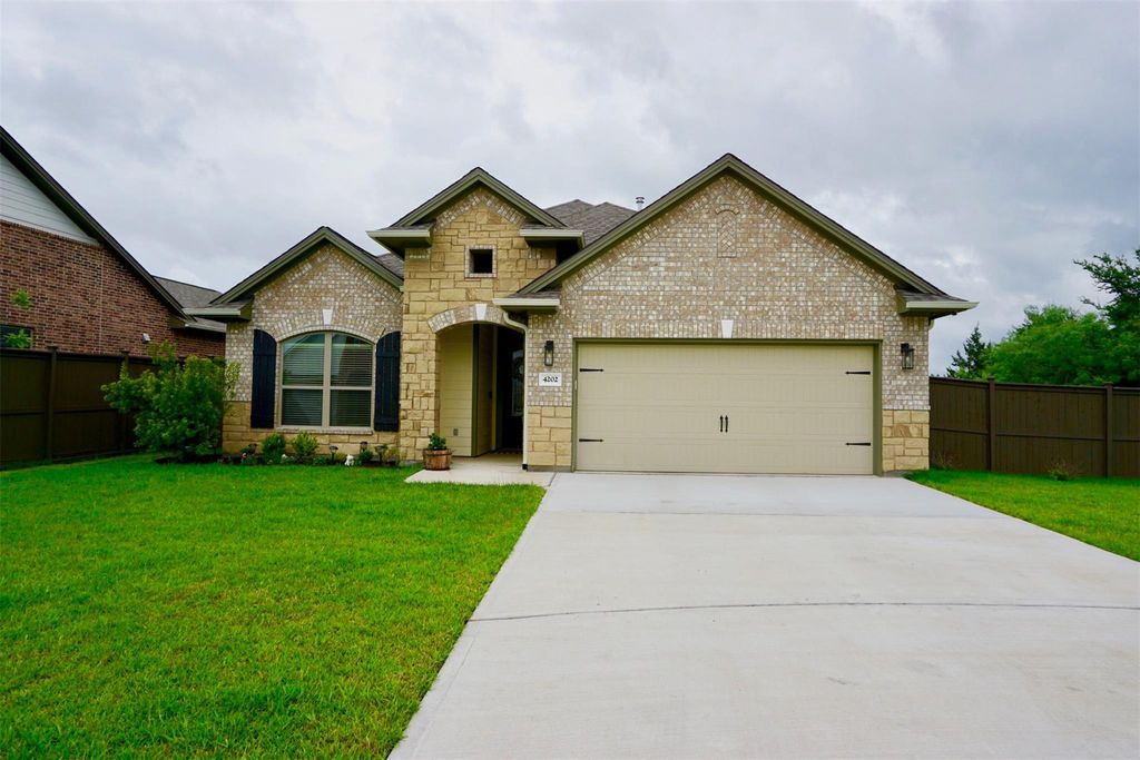 Photo of 4202 Angel Landing Court, Bryan, TX 77802 (MLS # 92414293)