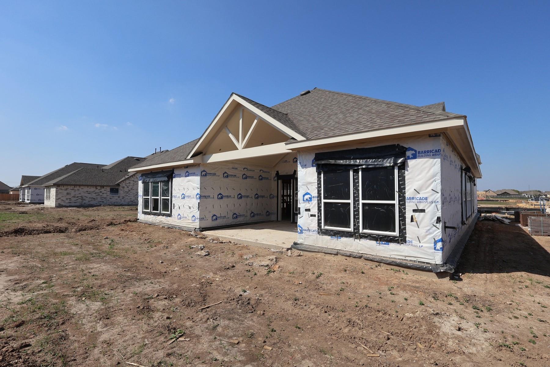 1822 S Wildflower Drive