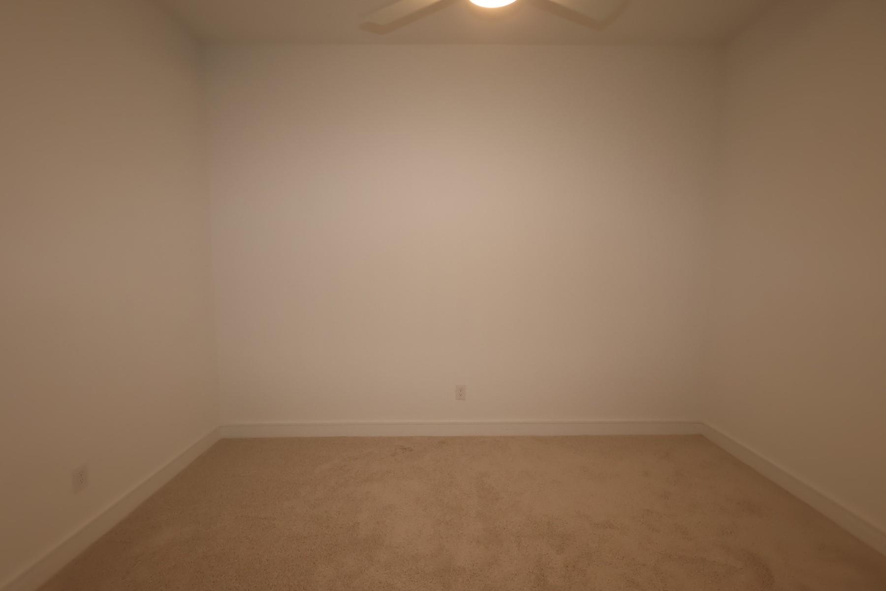 1822 S Wildflower Drive
