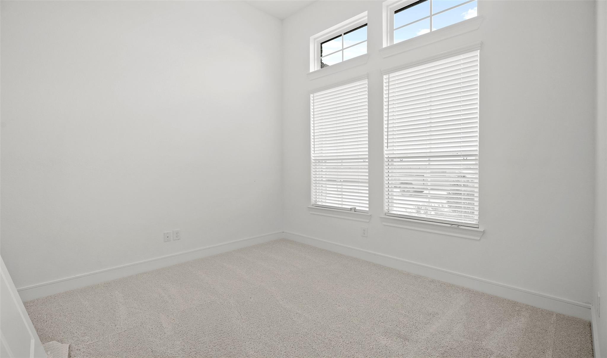 1822 S Wildflower Drive