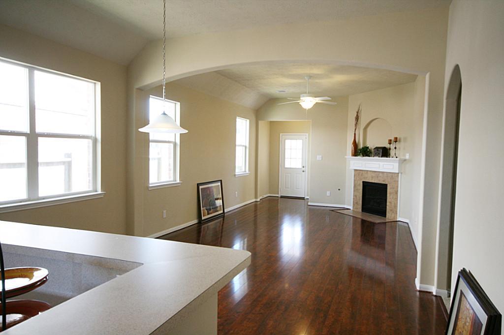 24547 Foxberry Glen