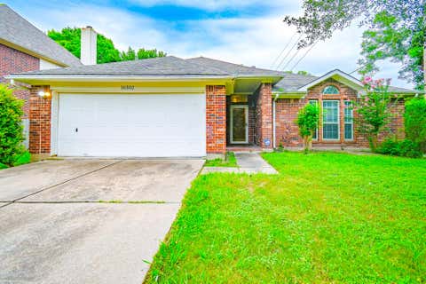 Photo of 16302 Ash Point Lane, Sugar Land, TX 77498 (MLS # 46559434)