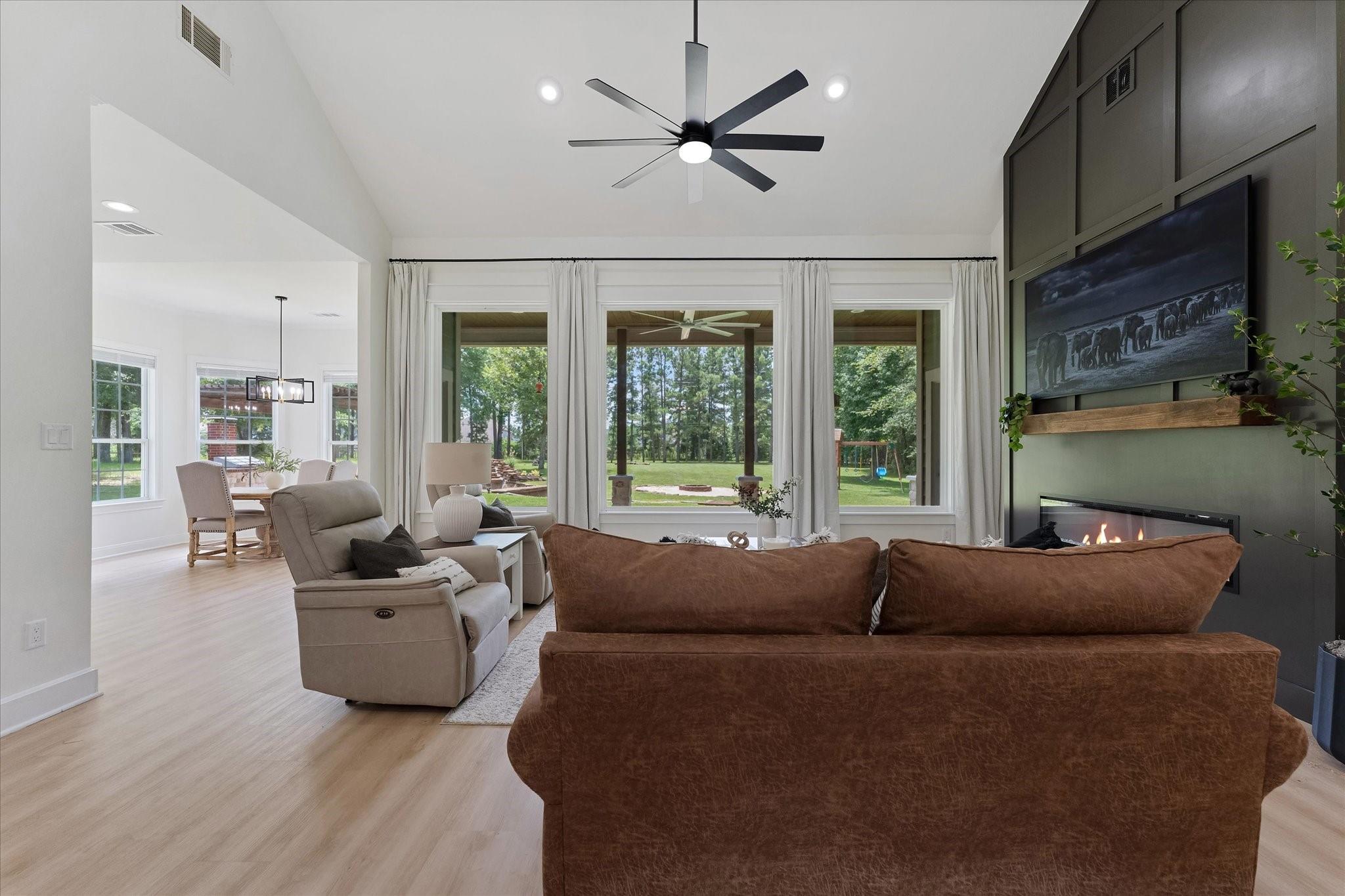 368 Ridgelake Scenic Drive