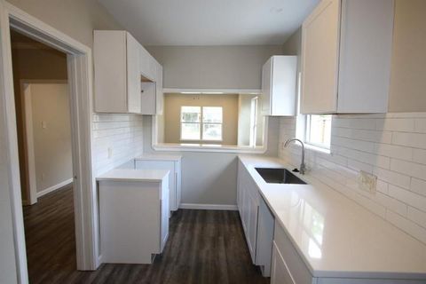 Photo of 2612 Isabella Street, Houston, TX 77004 (MLS # 56005848)