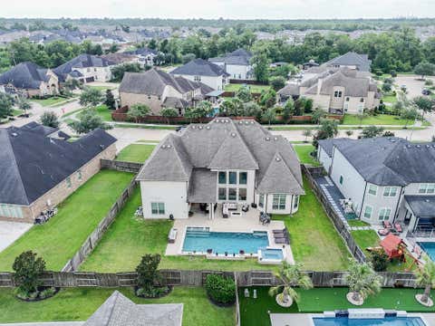 Photo of 2106 Old Town Drive, Missouri City, TX 77459 (MLS # 94836713)