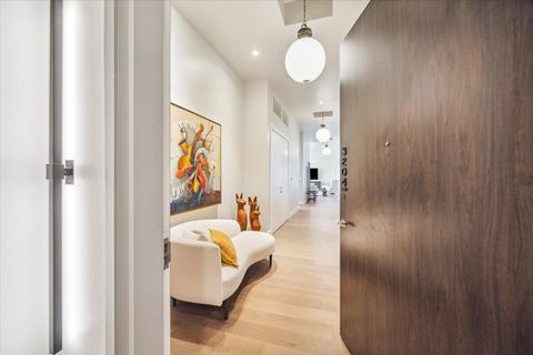 Photo of 1711 Allen Parkway #3204, Houston, TX 77019 (MLS # 76116842) Photo of 1711 Allen Parkway #3204, Houston, TX 77019 (MLS # 76116842)