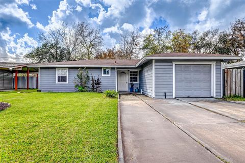 Photo of 3704 Malone Drive, Pasadena, TX 77503 (MLS # 30618708)