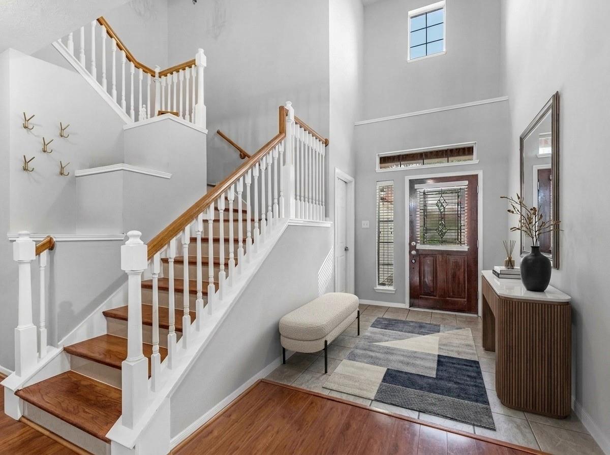 2507 Stonebury Lane
