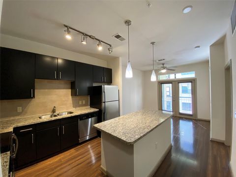 Photo of 2700 Brazos Street #4408, Houston, TX 77006 (MLS # 81684588)