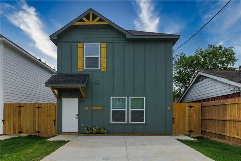 Photo of 8210 Sparta Street #B, Houston, TX 77028 (MLS # 10152585)