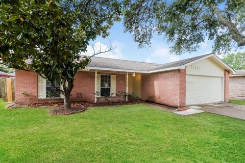 Photo of 14307 Branchwater Lane, Sugar Land, TX 77498 (MLS # 36795356)