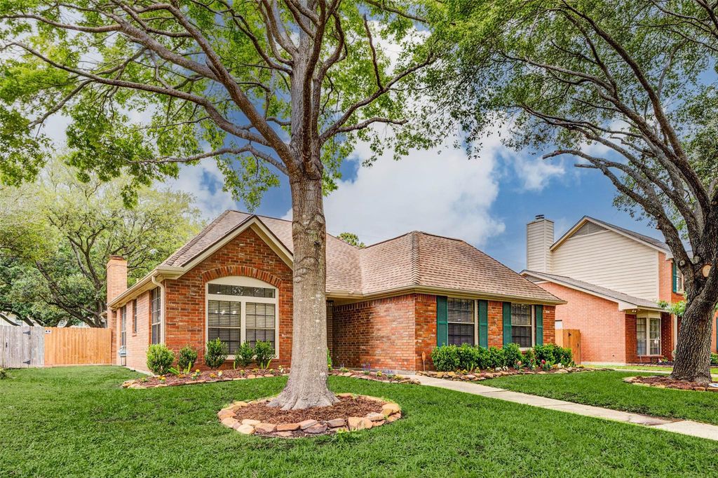 Photo of 7603 Shangrila Lane, Houston, TX 77095 (MLS # 20058832)