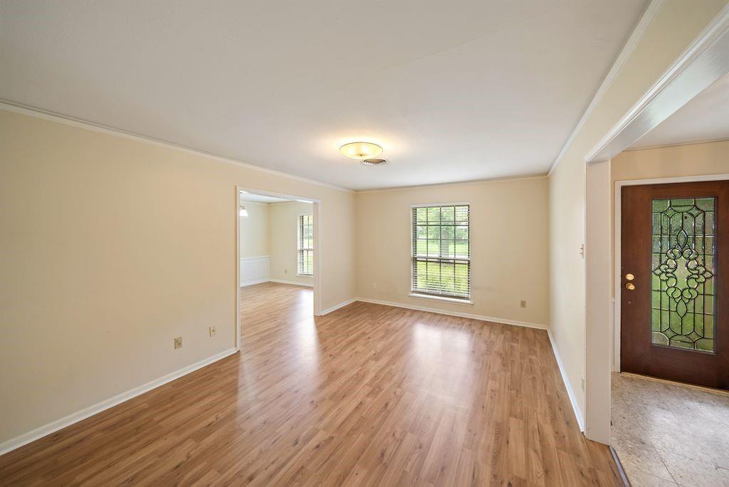 5002 Leafy Hollow Court