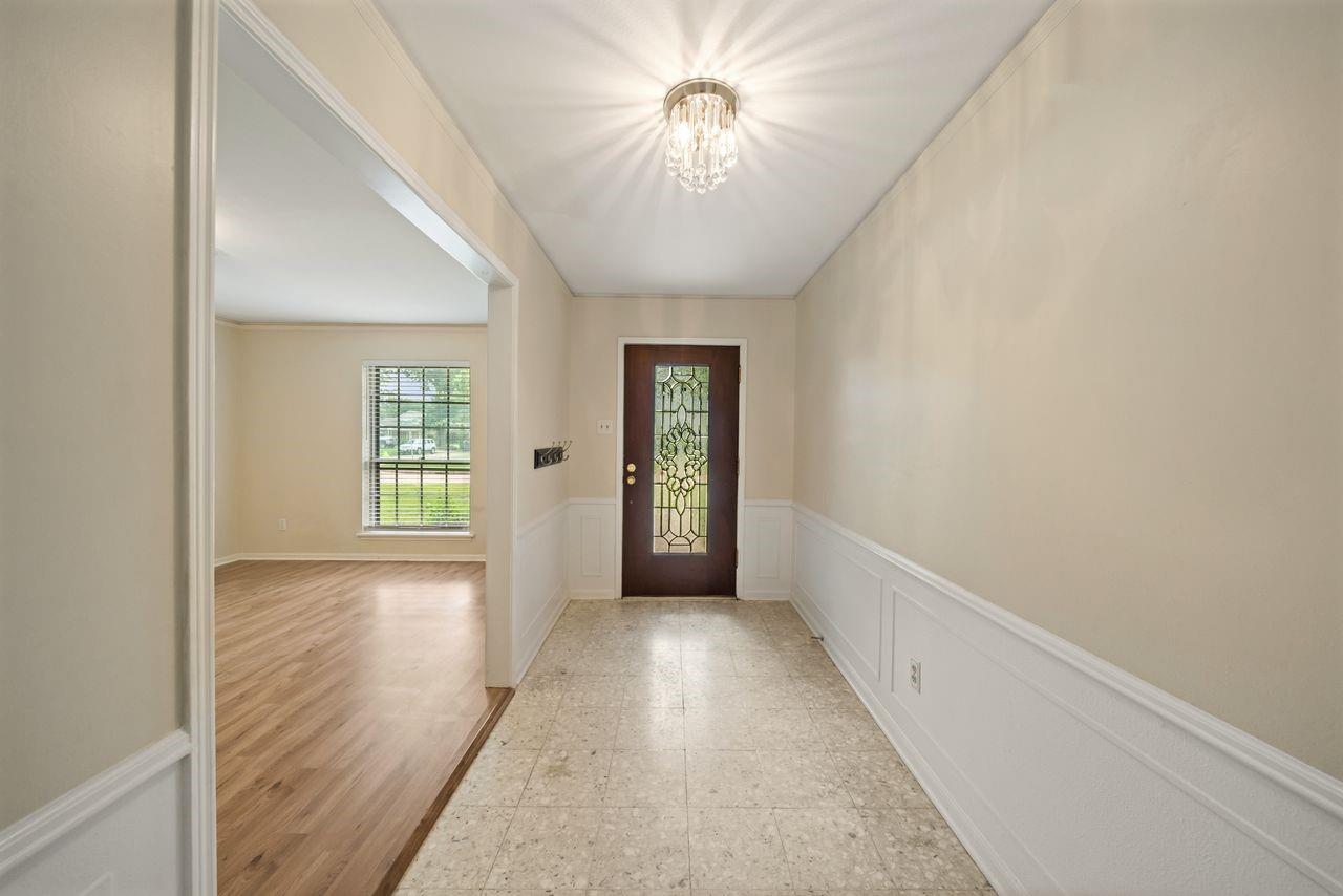 5002 Leafy Hollow Court