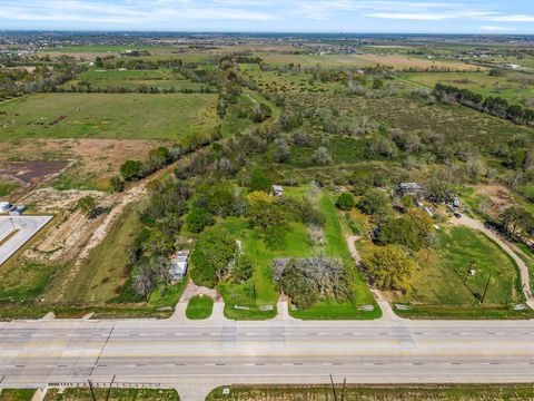 Multifamily For Sale - 15727 Highway 36<br/> Needville, TX 77461