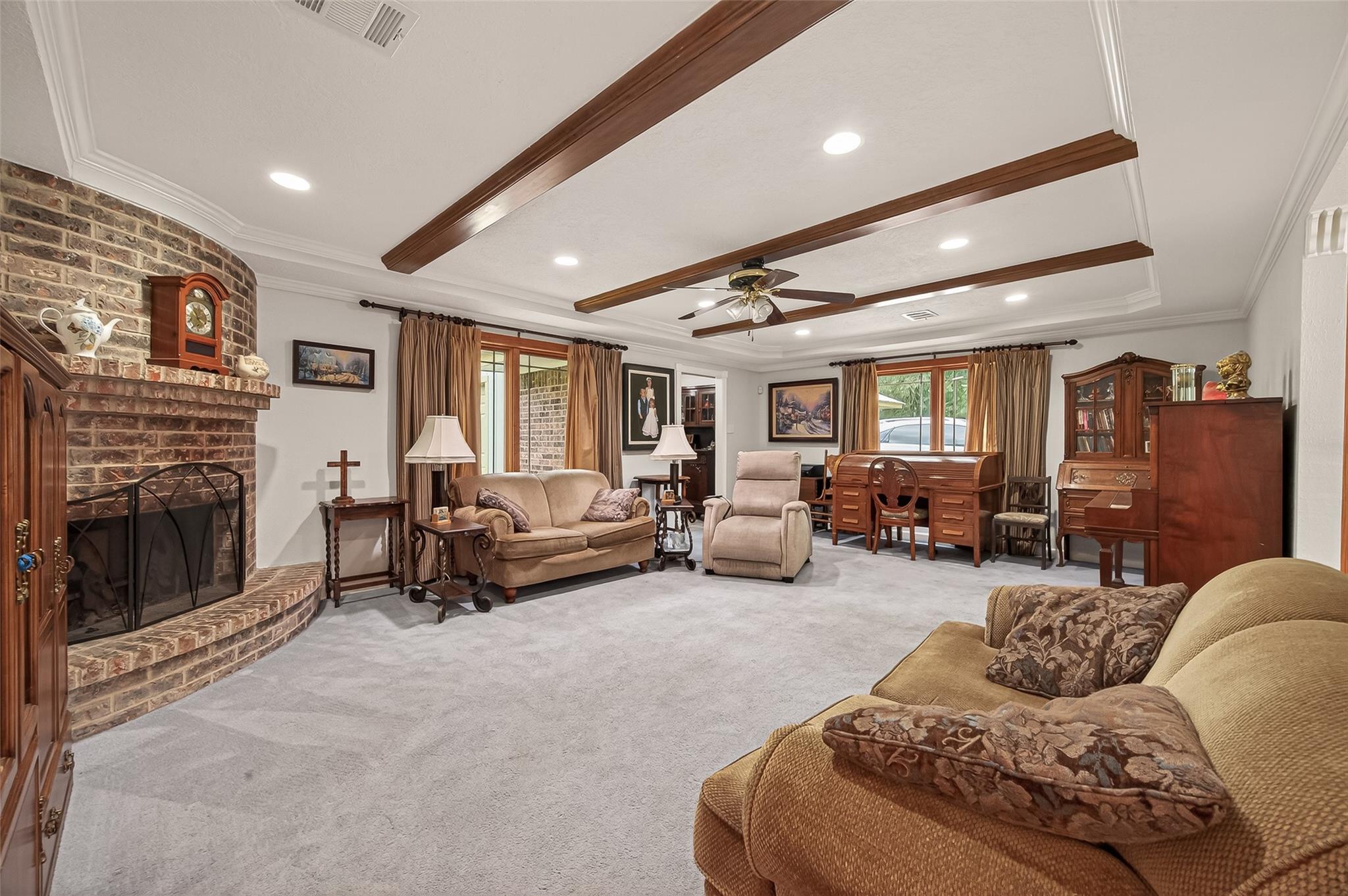 2 Magnolia Lane