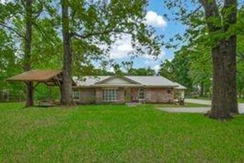 Photo of 2 Magnolia Lane, Huffman, TX 77336 (MLS # 16551767)